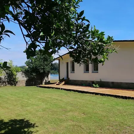 Сasa de vacaciones O Pedrido House Bergondo